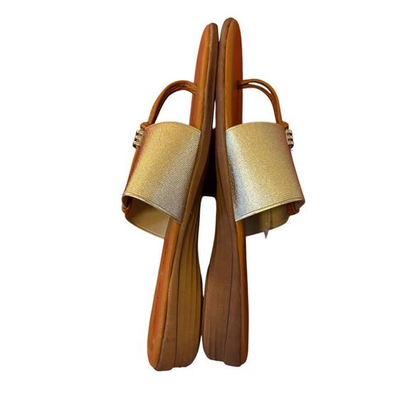 Avanti Belle Women’s Gold and Tan Sandals in Ladies Size 8. - Picture 5 of 6
